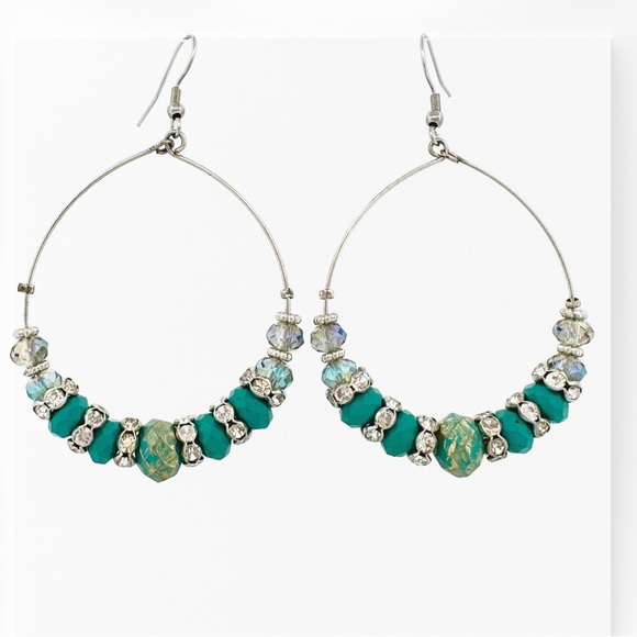 ๐ธ3/$15๐ธ Turquoise Beaded Wire Hoop Earring with Stainless Steel Hooks - Picture 2 of 3